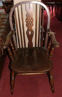 Windsorchairs with armrest