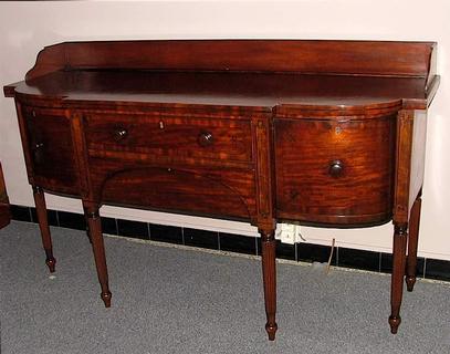 Beautiful early 19th C mahogany sideboard. Special price : 2950 €