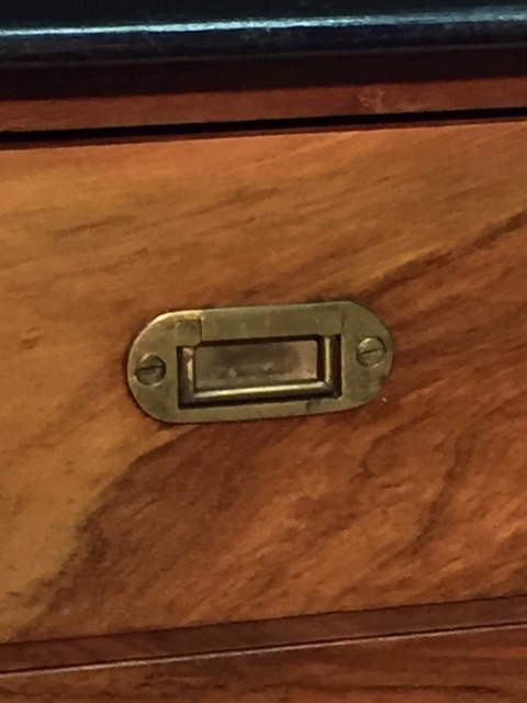 A 19th Century Victorian Burr Walnut inkstand with Stationary Box and two Crital inkwells.   400 €