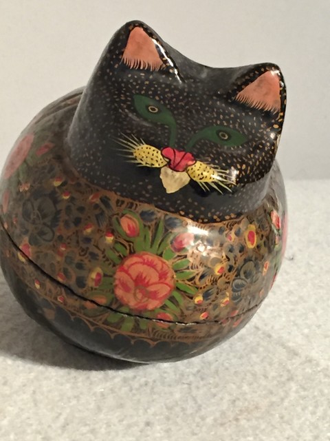A Kashmiri/Indian Paper Mache Hand Painted Powder Box in the form of a Cat. Ca 1900.
