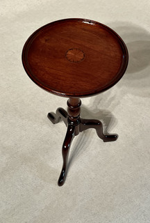 A Small English Edwardian Mahogany Wine Tasting Table having a Satin Wood Inlay.