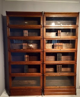 A Very Nice Pair of Oak Globe Wernicke Bookcases. -10 %