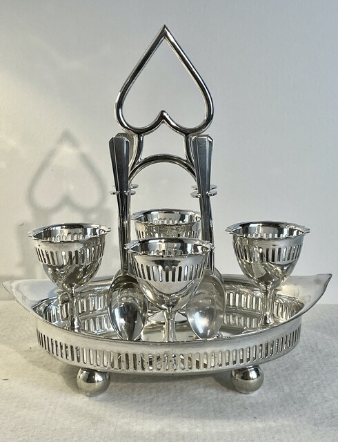 An Antique English Silver Plated Egg Set Early-20th century
