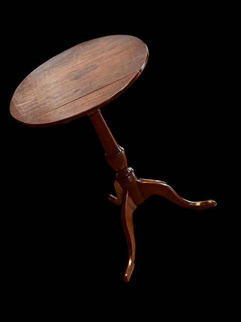 An English 18th Century Oak Tripod Table