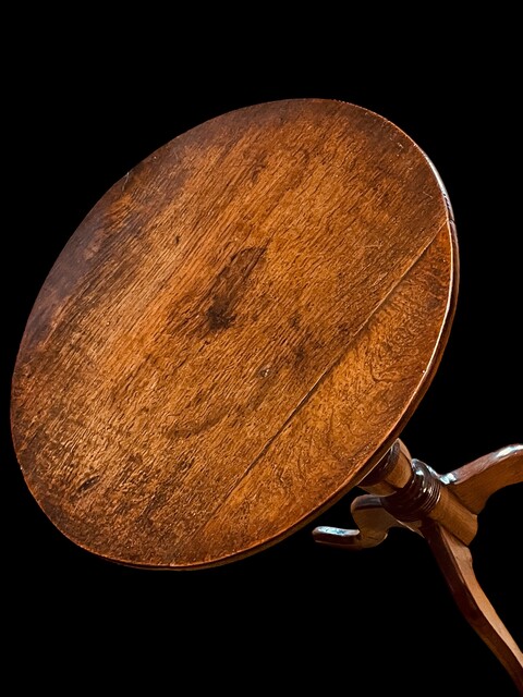 An English 18th Century Oak Tripod Table