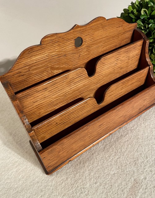 An English 19th Century Golden Oak Letter Rack. Special Price 100 €.