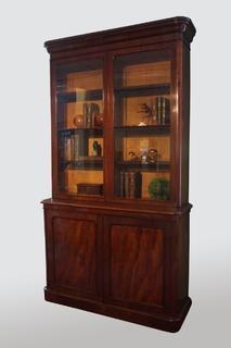 An English 19th Century Mahogany Bookcase.