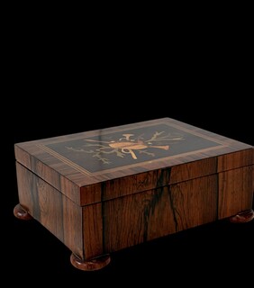 An English 19th Century Rosewood Music Box.