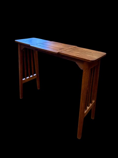 Arts & Crafts Oak Adjustable Reading Stand England, circa 1900–1915