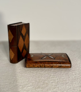 Two Snuff Boxes : 1. An early 19th Century ' Book ' Vesta with inlaid Panels. Ca 1820-1840 . 2. A 19th Century Birch Snuff Box inlaid with Mother of Pearl.