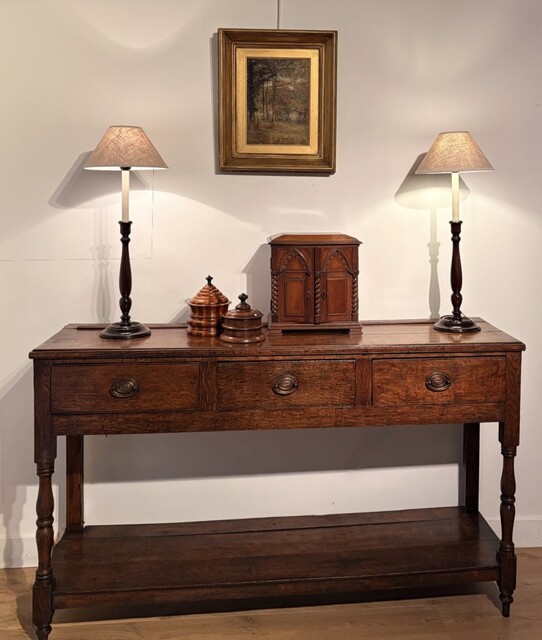 Welsh Oak Low Dresser with Potboard Wales, late 18th century